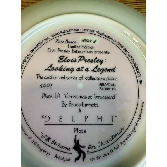 ELVIS PRESLEY PLATE CHRISTMAS AT GRACELAND  LIMITED EDITION - Picture 4 of 8